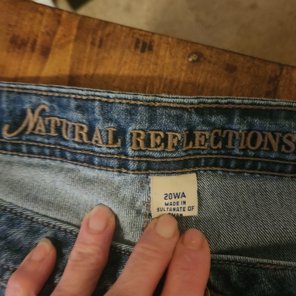 ** 20W Natural Reflections Jeans - Picture 5 of 6